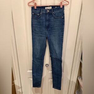 EUC Aritzia denim forum Lola high rise skinny jeans